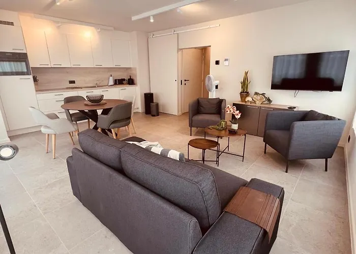 Christina's 2bed-first Floor 4 Min From شقة أوستيند